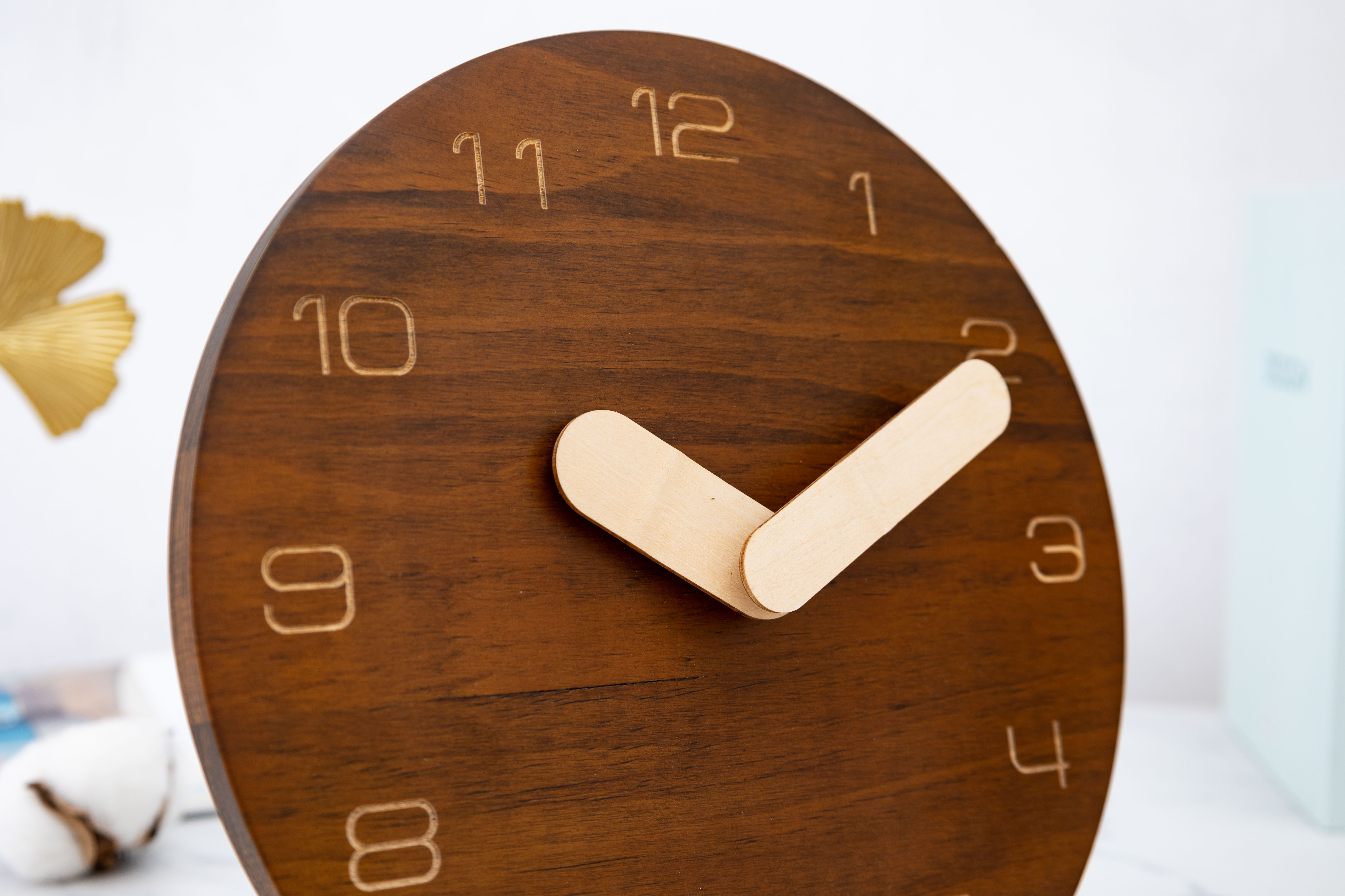 modern high quality pendulum wall clock wooden made pendulum wood wall clock