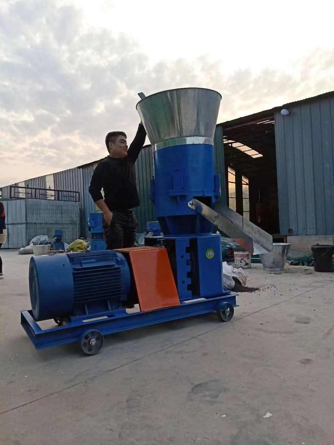 fewd pellet maker machine alfalfa cubed pellet machine pelletizer diary feed machine