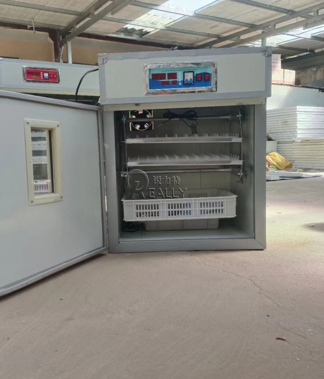 Discount 50000 Pcs New Egg Incubators Industrial For Hatching Eggs Automatic Incubator Turn