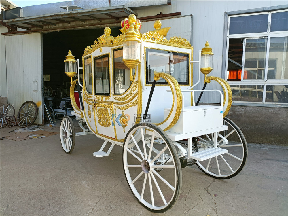 High Quality Royal Carriage Wedding Car Electric Four Wheeled Carriage European Style Customizable VIP Carriage