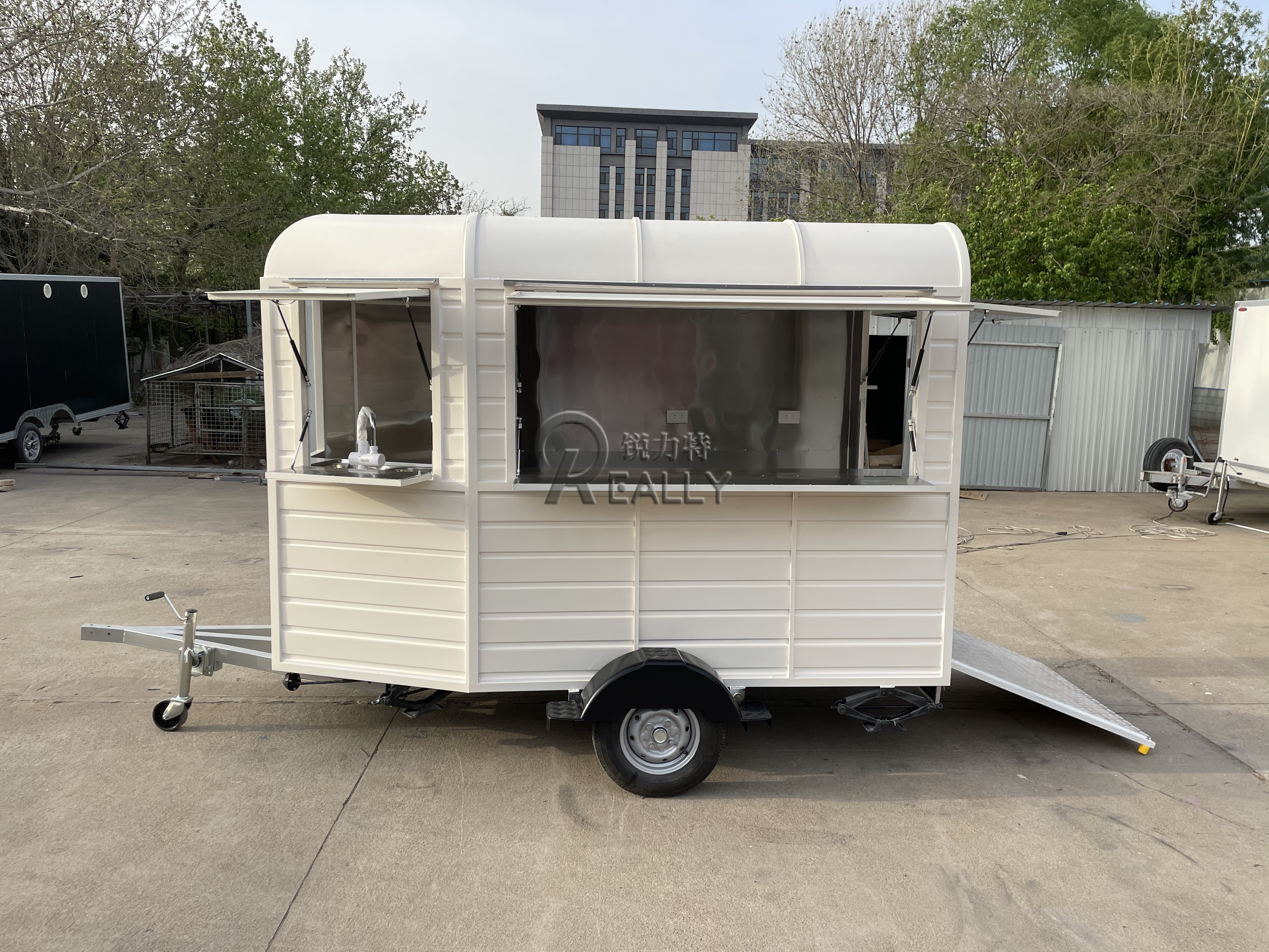 DOT CE Concession Food Truck with Full Kitchen Equipment Mobile Bar Car Van Customized Hot Dog Cart Street Fast Food Trailer