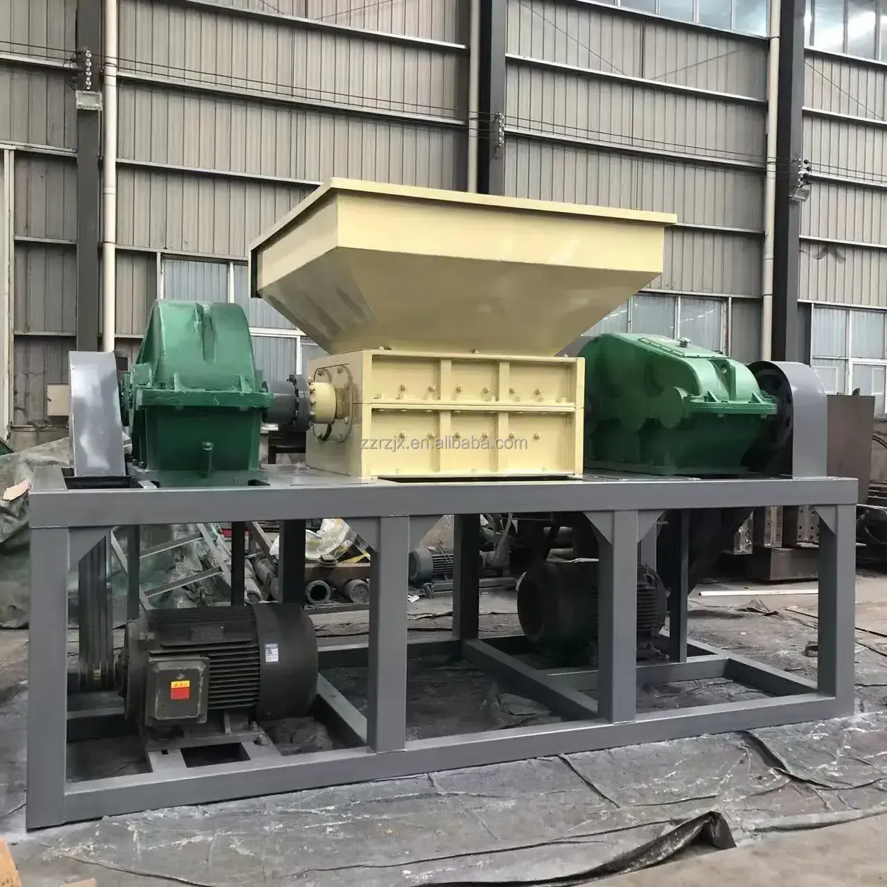 800 Scraps Tire Shredder Tire Recycling Machine Rubber Shredder