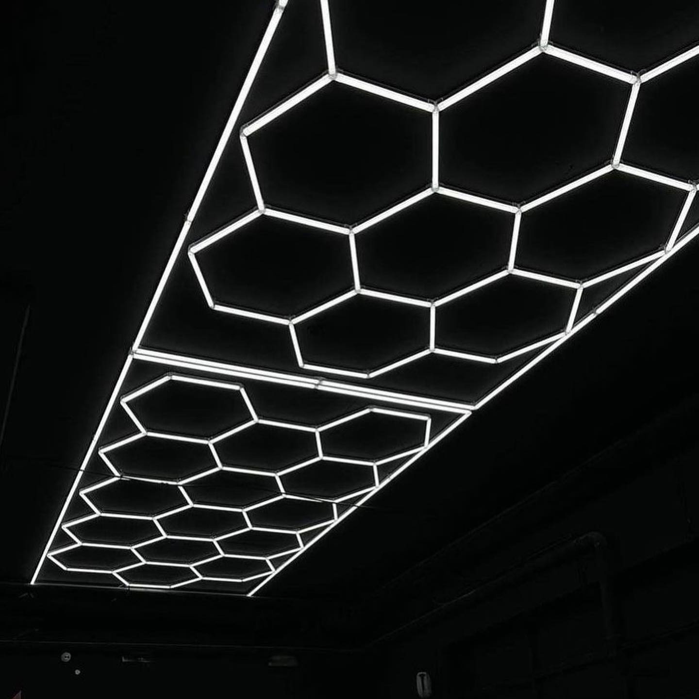 SUEZ Factory Direct Sales Garage Light Hexagon Panel Hex Led Ceiling Hexagonal Workshop Light 14 Grid Hexagon Light System