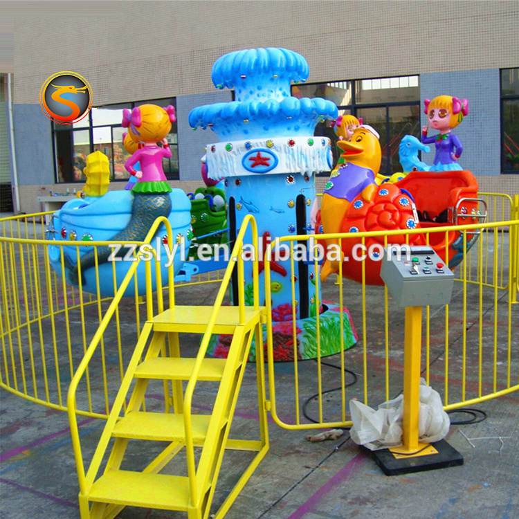 Theme Park Carnival Swing Rides Big Eyes Plane Amusement Kiddie Rides Mini Rotating Plane for sale