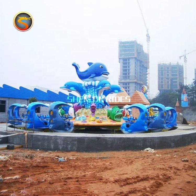 Outdoor theme park amusement playground water rides fight shark island with shooting gun