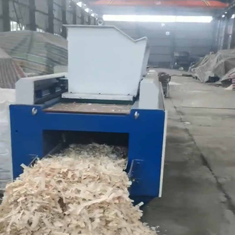 China good quality wood shaving making machine for sale wood shavings for animal bedding for fuel