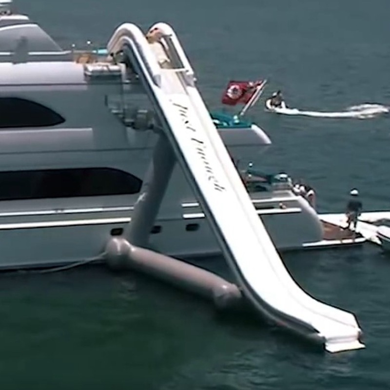 Popular Giant Inflatable Yachts Pontoon Boat Slide Houseboat Slide Water Games Inflatable Floating Yacht Water Slide