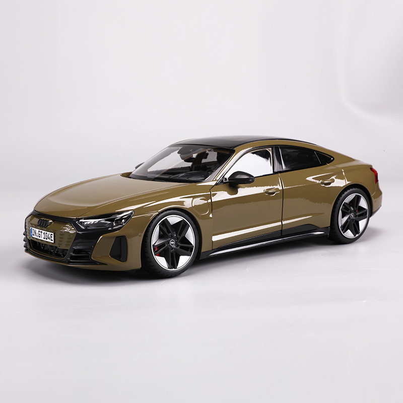 Bburago 1: 18 Audi AUDI RS e-tron GT model car  pure electric sports car alloy car model #11050