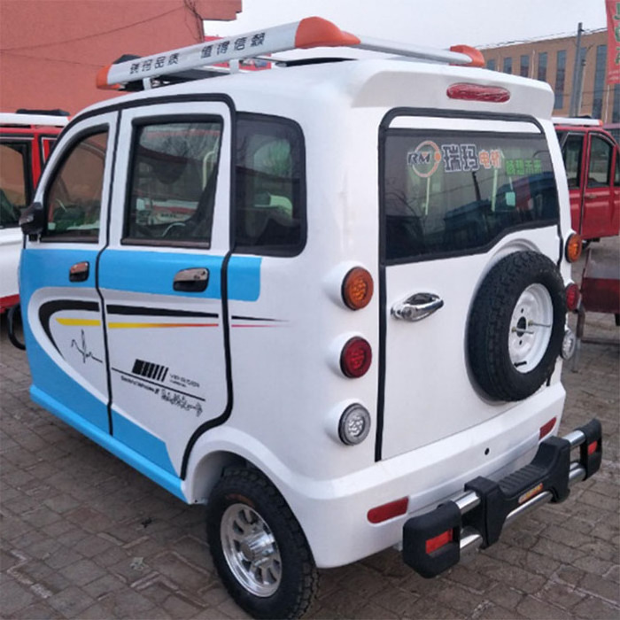 Three Wheel Electric Tricycle with Solar Panel For Passenger