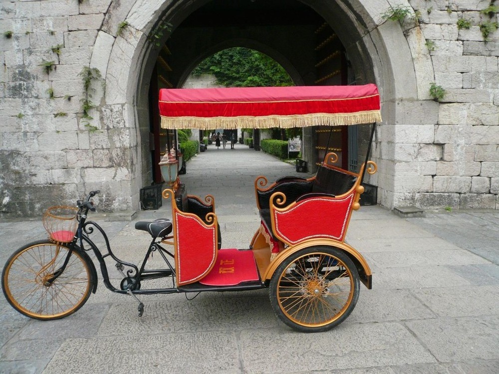 electric 3 wheeler cng auto rickshaw for 4 passenger