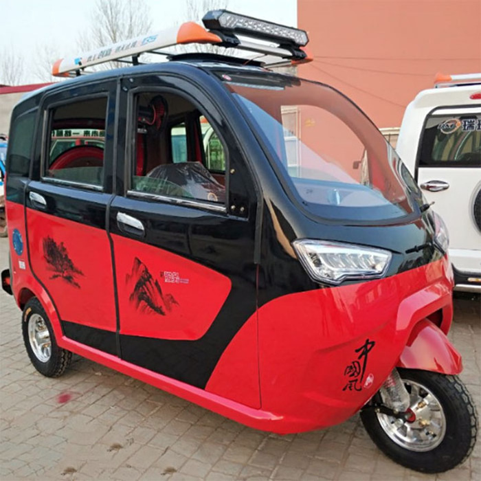 Three Wheel Electric Tricycle with Solar Panel For Passenger