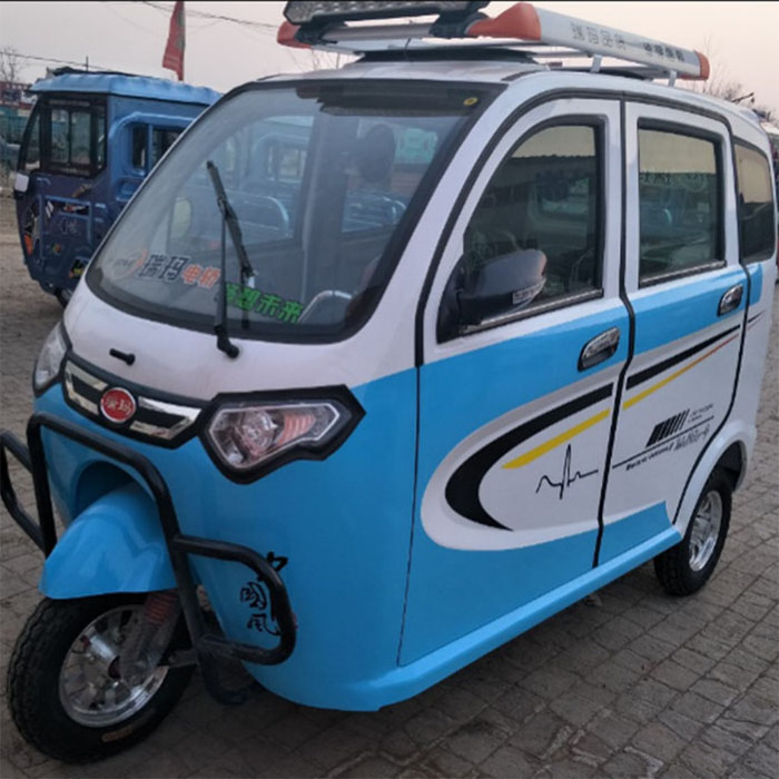 Three Wheel Electric Tricycle with Solar Panel For Passenger