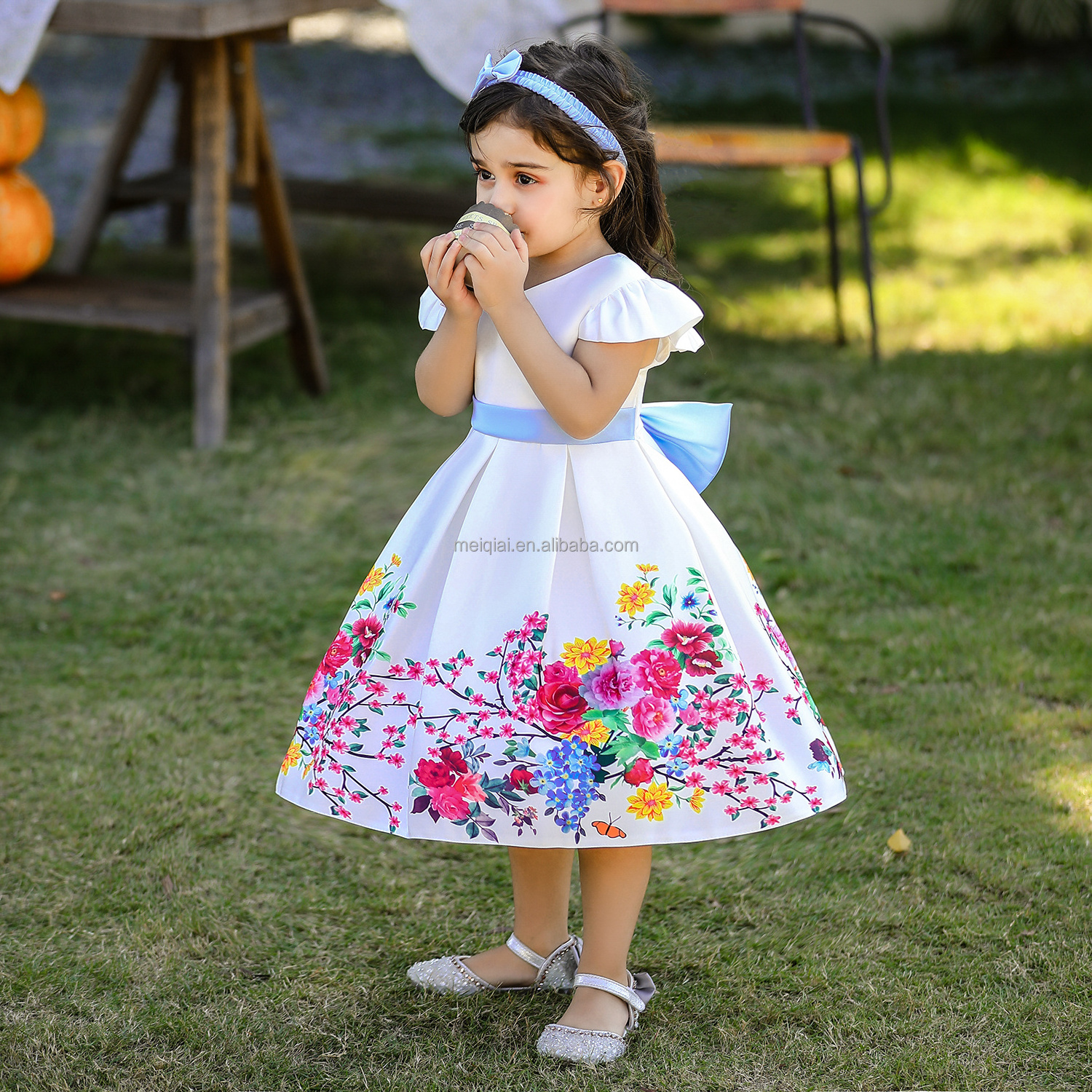 XINGKONG Big Bow Christmas Flower Girl Party Princess Dress Printed V-back Birthday Ball Gown