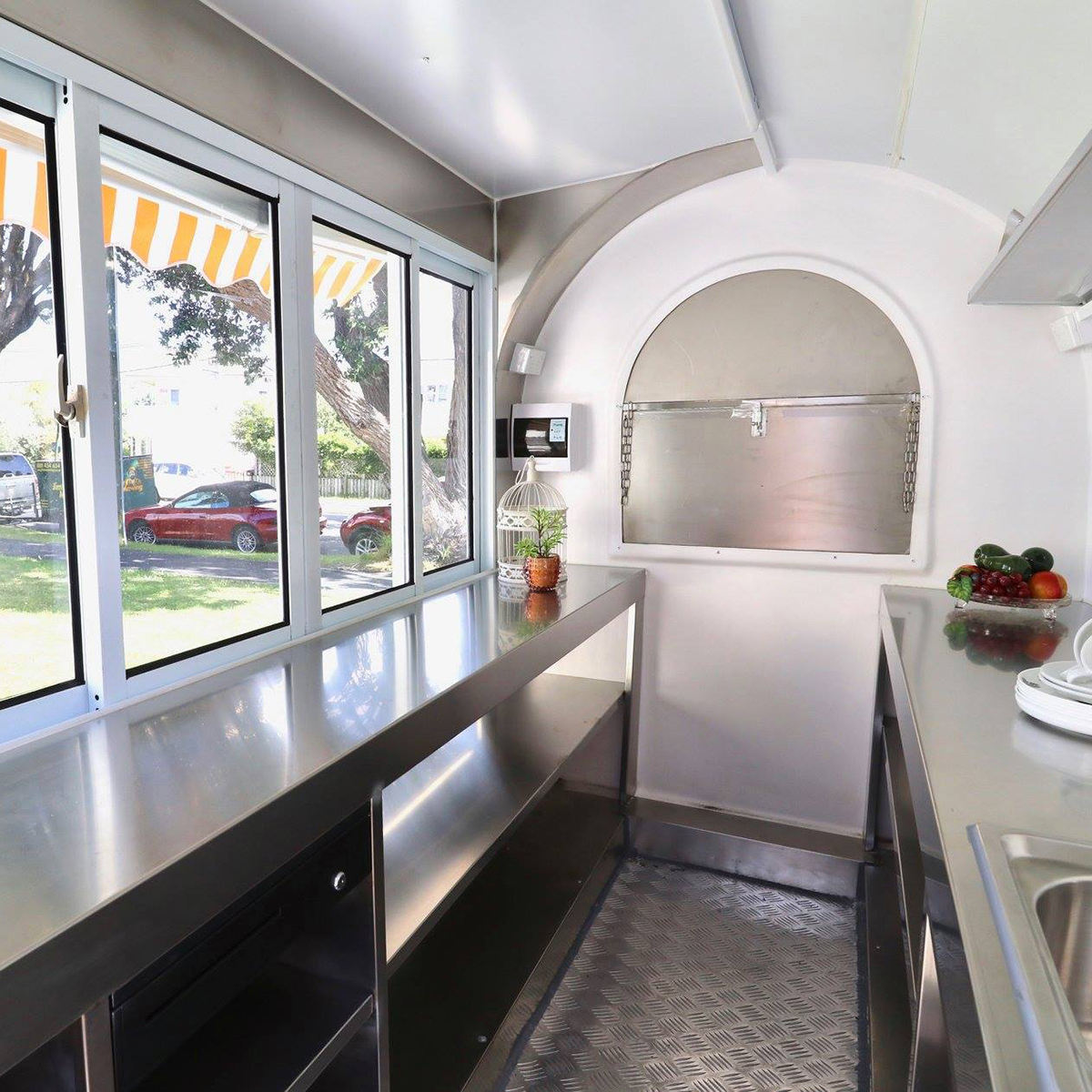 Multi functional commercial catering plaza food trailer mobile nail salon beauty salon trailer for sale