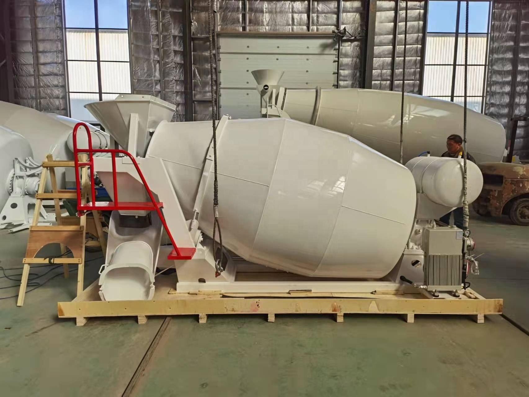 Factory Outlet Cement Mixing Machine Concrete Mixer Trucks Concrete Mixer