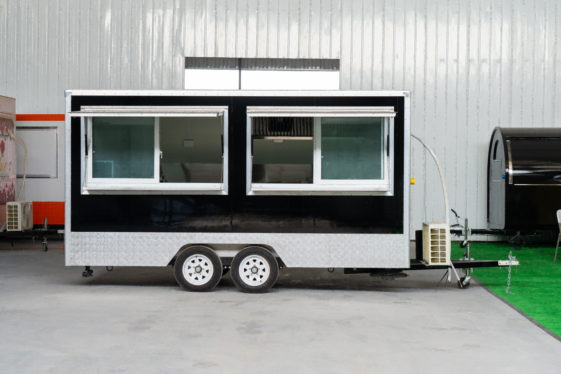 Street Vending Carts Fast Food Trailer With Fryer Griddle Stove