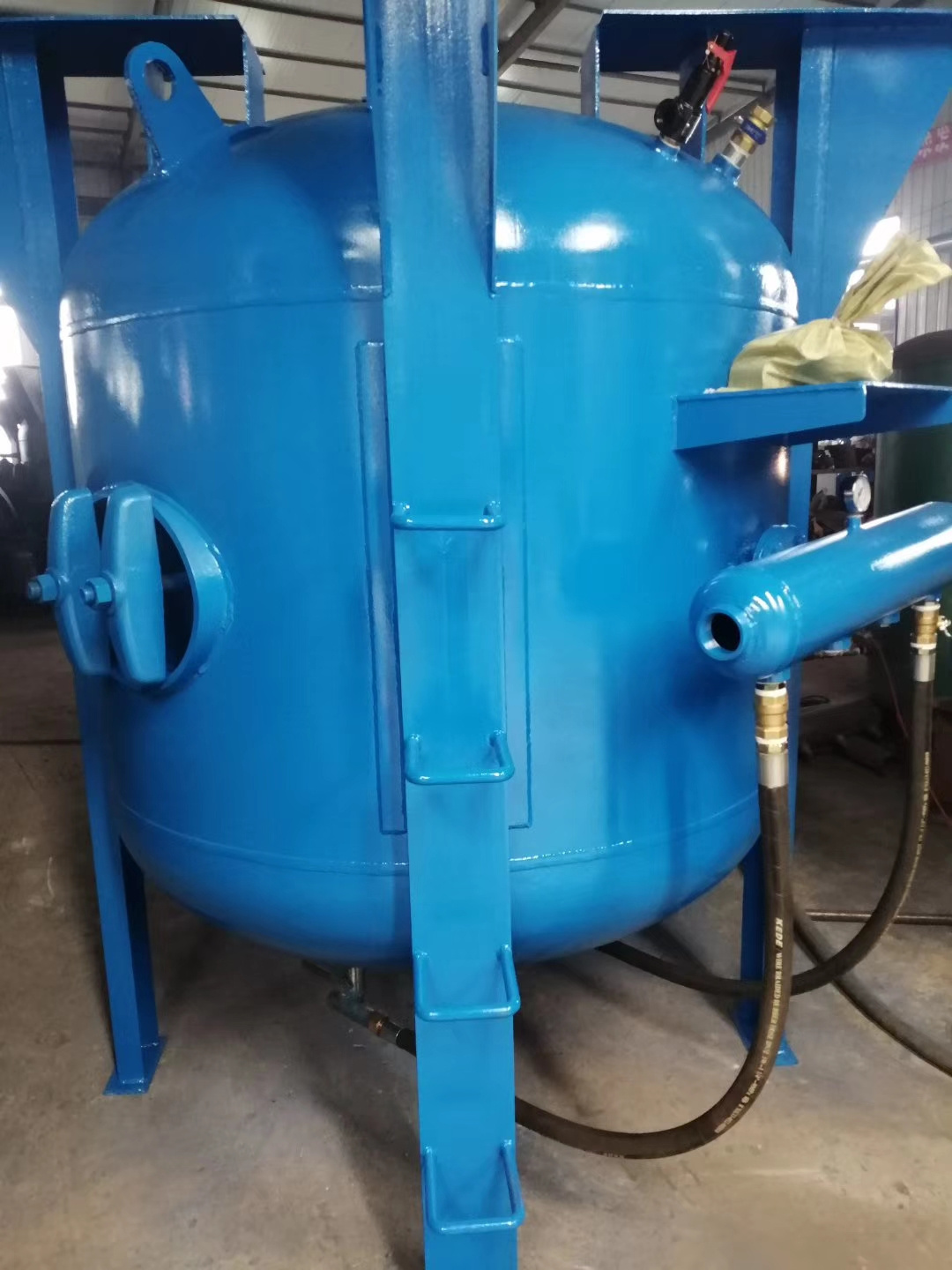 Dust Free Sandbaster Sandblasting Machine Price Commercial Sandblaster For Sale