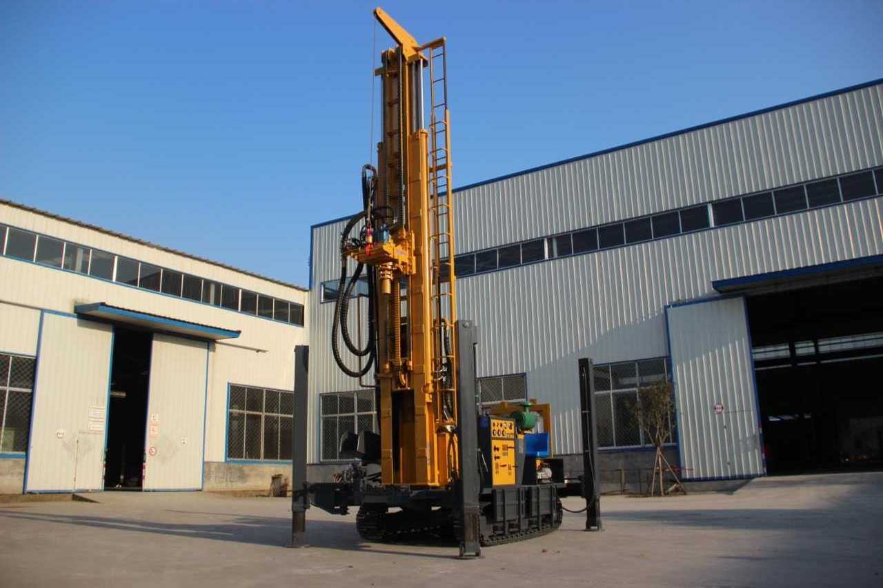 Driller Land Drilling Crawler Hydraul Drill Rig for Water Well