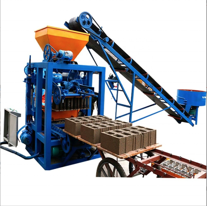 Fully automatic hollow concrete block making machine