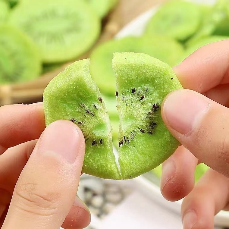 Factory Supply Healthy Freeze Dried Fruit Kiwi Delicious Freeze Dried Kiwi Slice