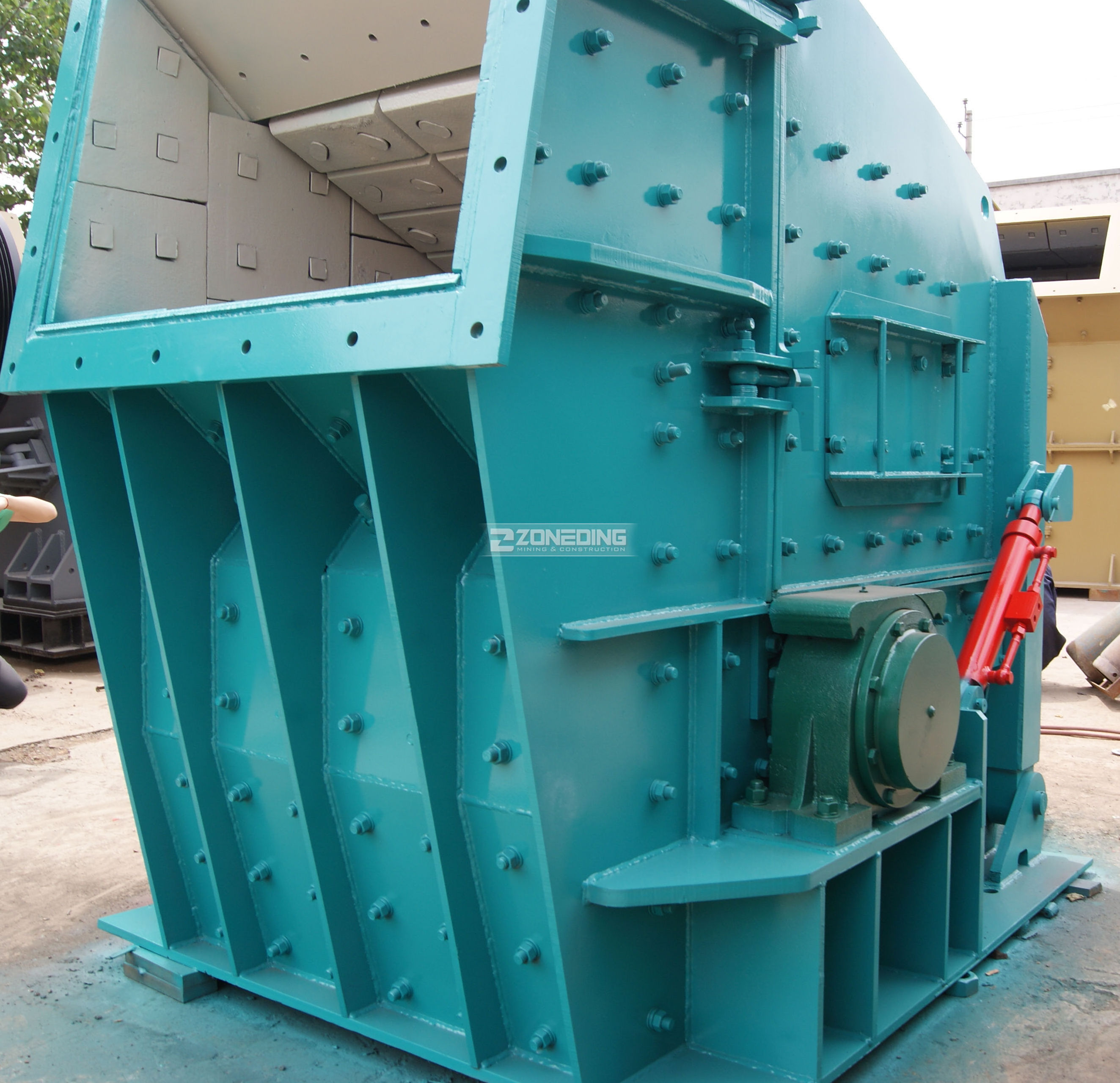 Mining dedicated PF 1315 1214 single roller hydraulic stone grinding crushed stone impact crusher