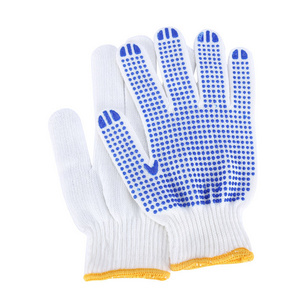 dotted gloves