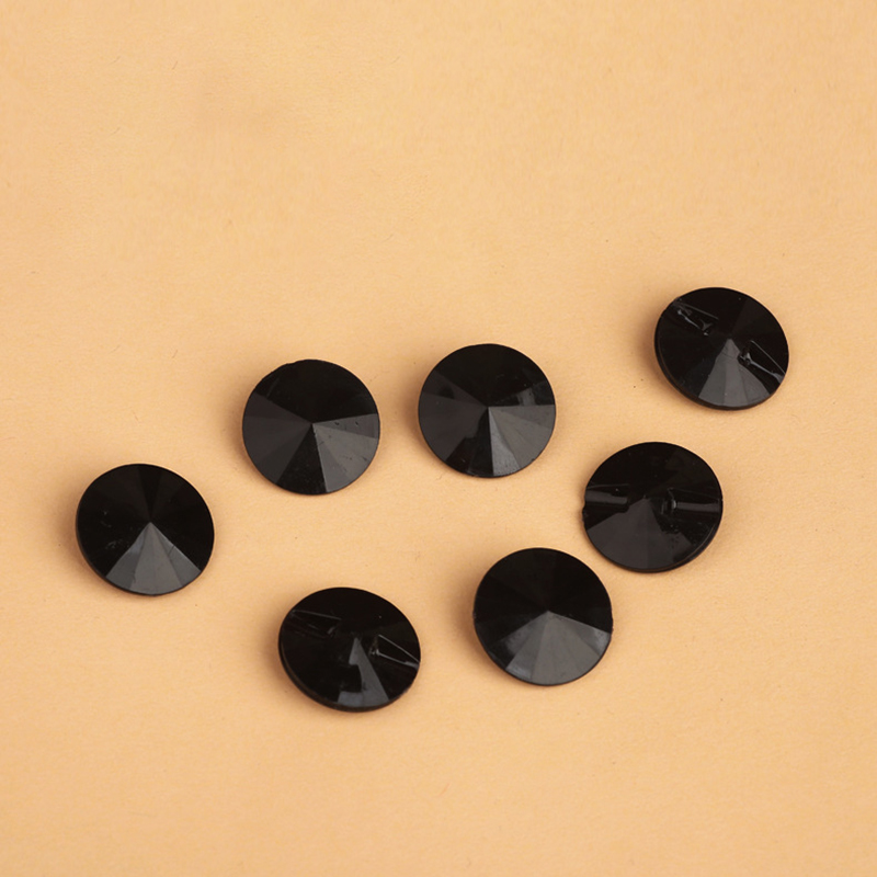 Wholesale Plastic Black Two-hole Coat Button