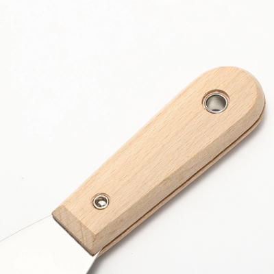 wide putty knife