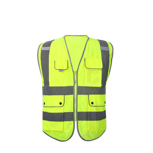 hi vis vest with pockets