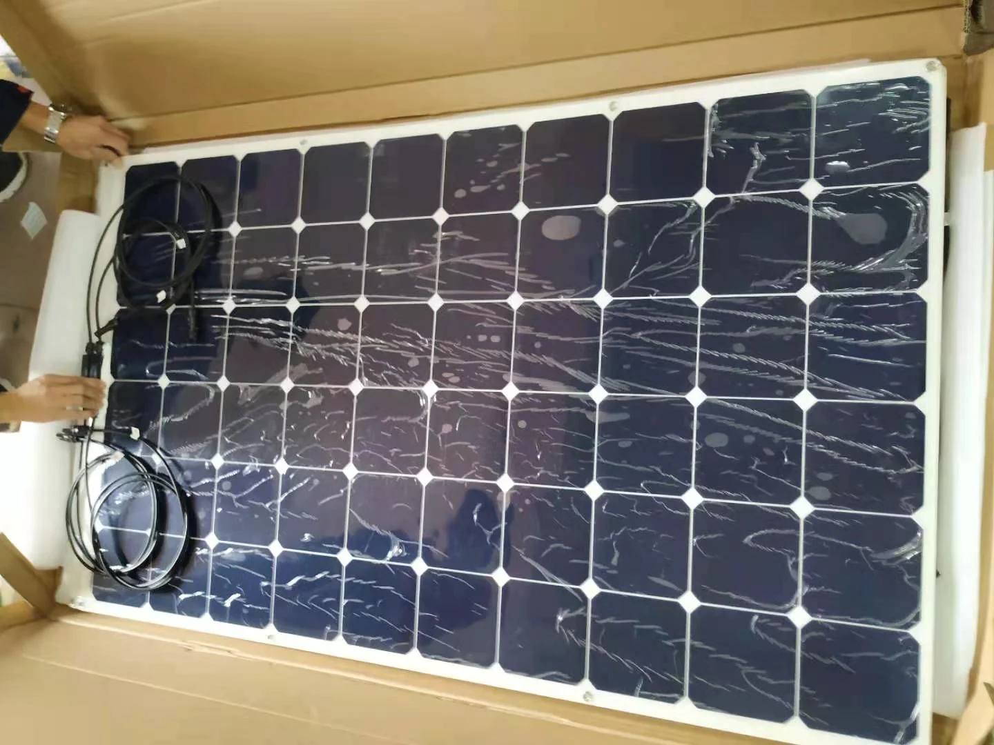 High Efficiency Charger Power Supply 33.6v 180w 1315x796x3 Mm Flexible Solar Panel For Home Use