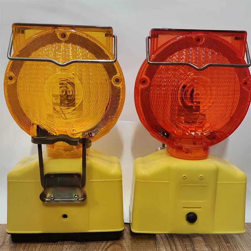 LED Traffic Road Safety Solar Warning Flasher Plastic Road Warning Barricade Light