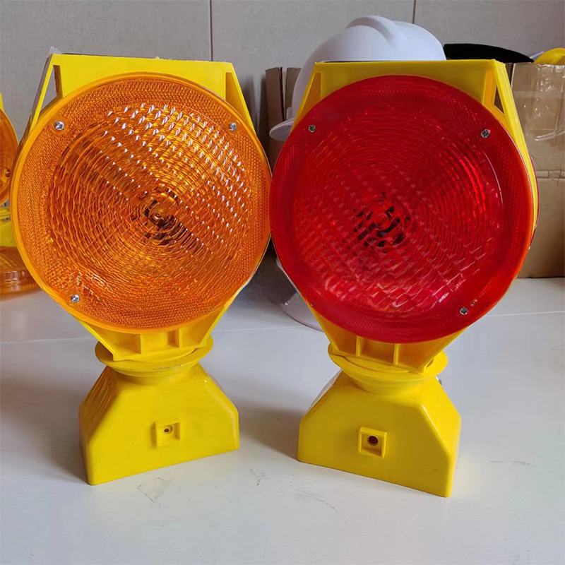 LED Traffic Road Safety Solar Warning Flasher Plastic Road Warning Barricade Light