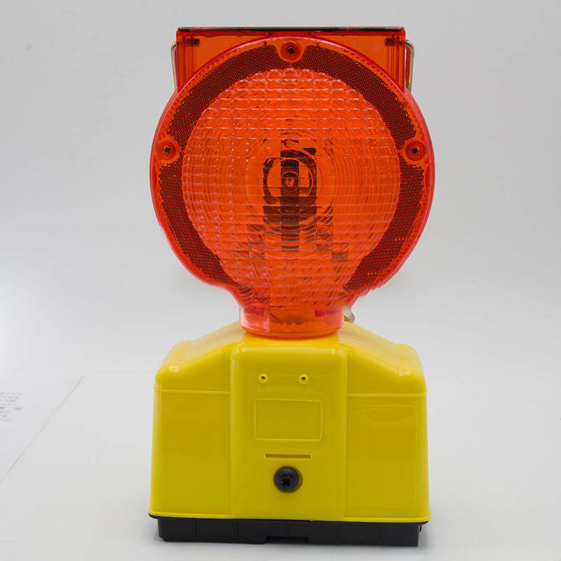 Solar Power Obstruction Barricade Yellow Color Solar Led Traffic Warning Light