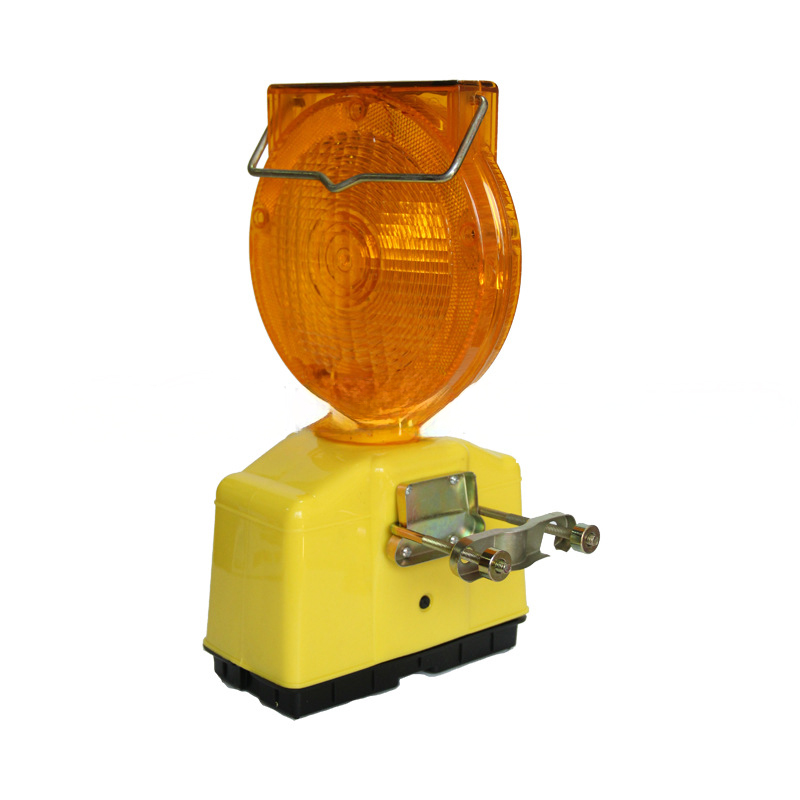Yellow Flash Solar Battery Powered Warning Led Light On Traffic Barriers